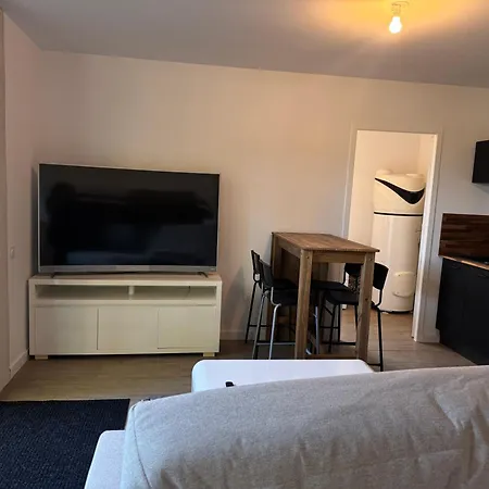 Location - Pau Apartment