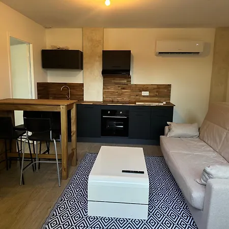 Location - Pau * Jurancon